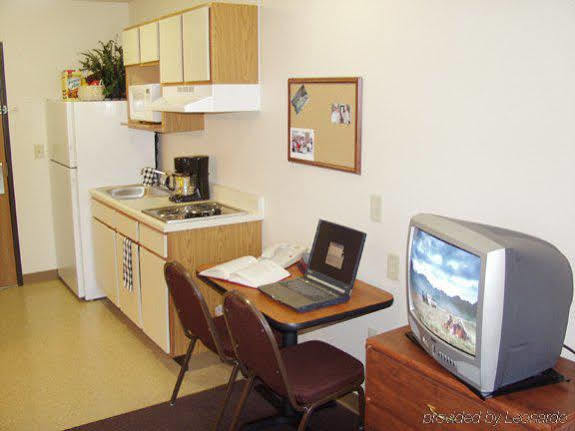 Extended Stay America Select Suites - El Paso - East Room photo